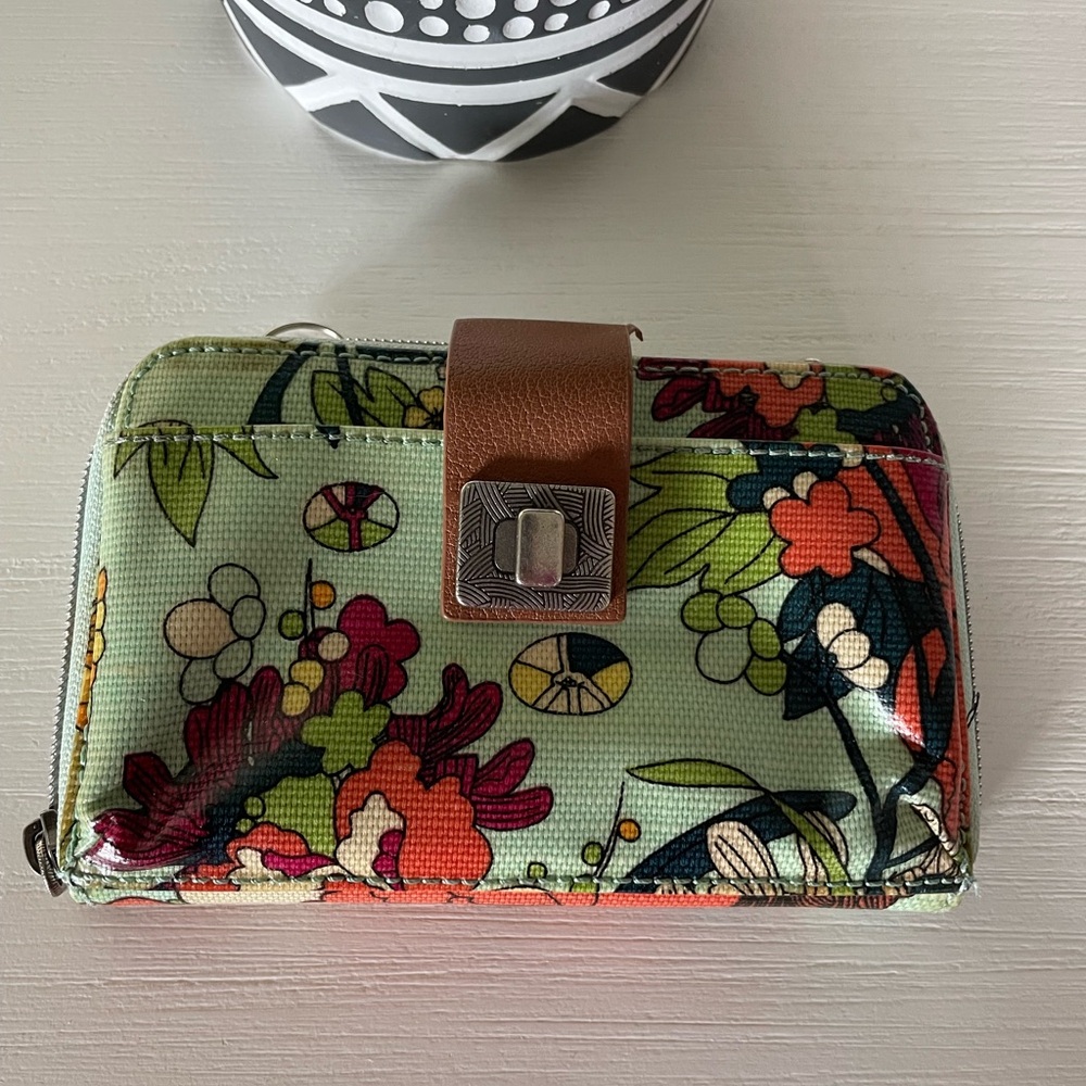 SAKROOTS Colorful Vinyl Zip Around Floral Wallet 6.5"x4”